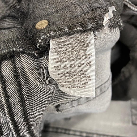 Free People Jeans Womens Sz 29 Black Ripped Skinny - Picture 8 of 9